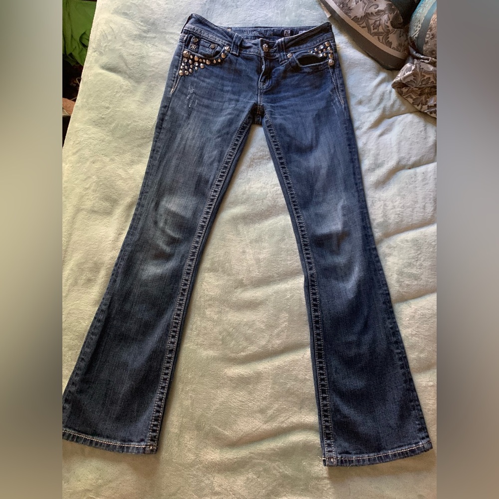 Boot cut jeans